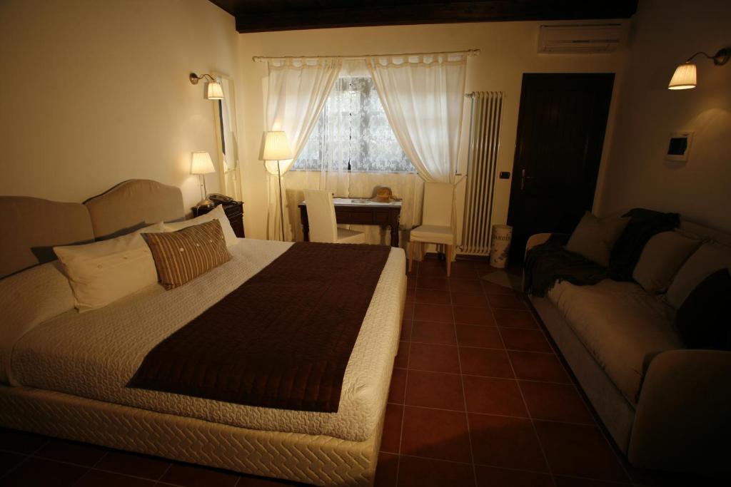 Aparthotel La Maragliana Castel Rocchero Zimmer foto