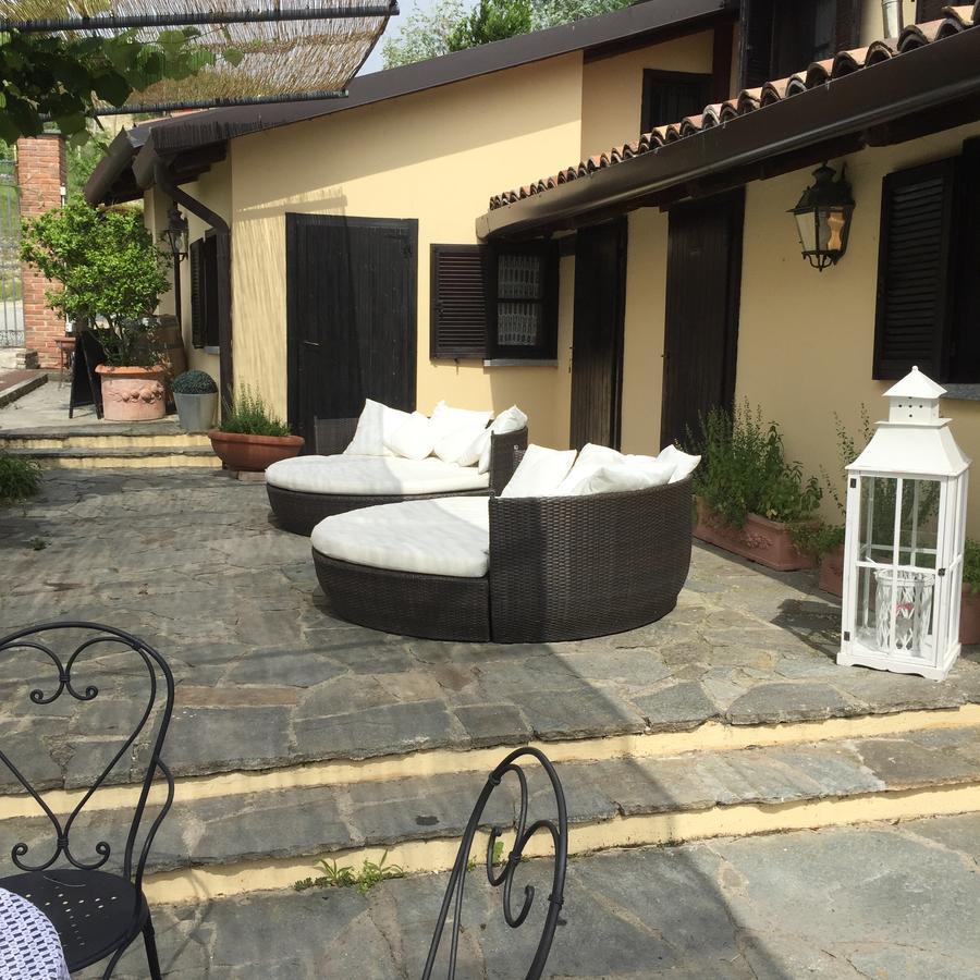 Aparthotel La Maragliana Castel Rocchero Exterior foto